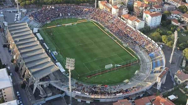 L’Arena Garibaldi - Stadio Romeo Anconetani in una foto con il drone L’Arena Garibaldi - Stadio Romeo Anconetani in una foto con il drone