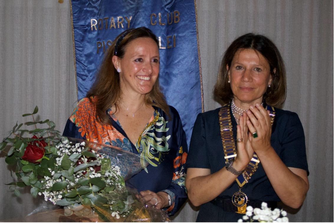 Rotary Pisa Galilei, passaggio del collare: continuità al femminile Rotary Pisa Galilei, passaggio del collare: continuità al femminile