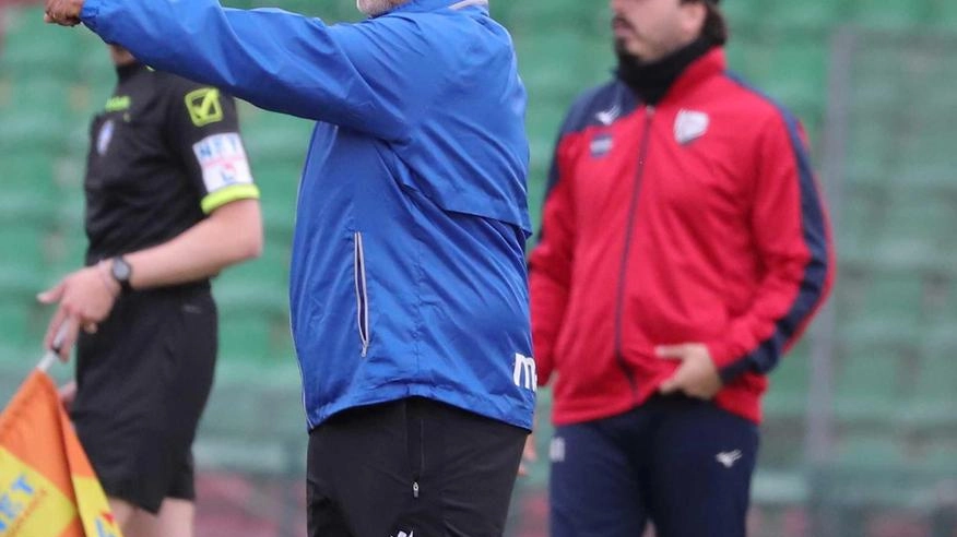 Il tecnico Fabio Liverani Il tecnico Fabio Liverani