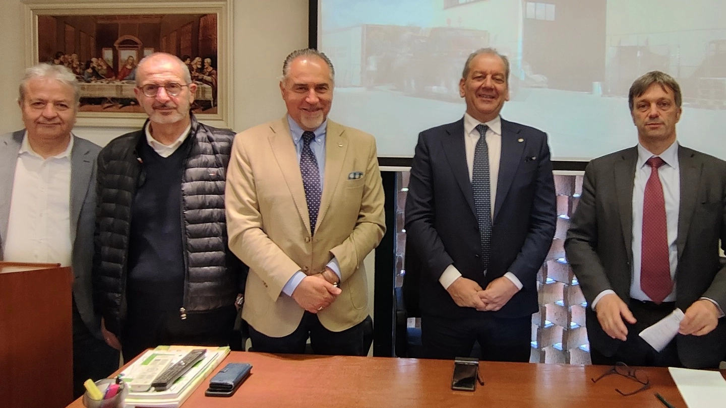 Il presidente dell’Ice, Matteo Zoppas, ha visitato alcune aziende florovivaistiche scoprendone i punti di forza e i problemi