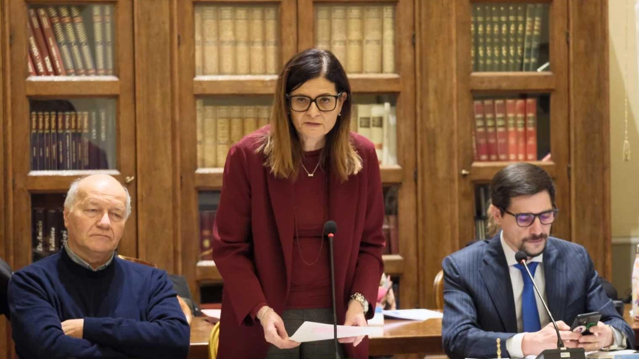 La giunta Vadi sui parcheggi ha ribadito la stessa linea, già messa in pratica La giunta Vadi sui parcheggi ha ribadito la stessa linea, già messa in pratica