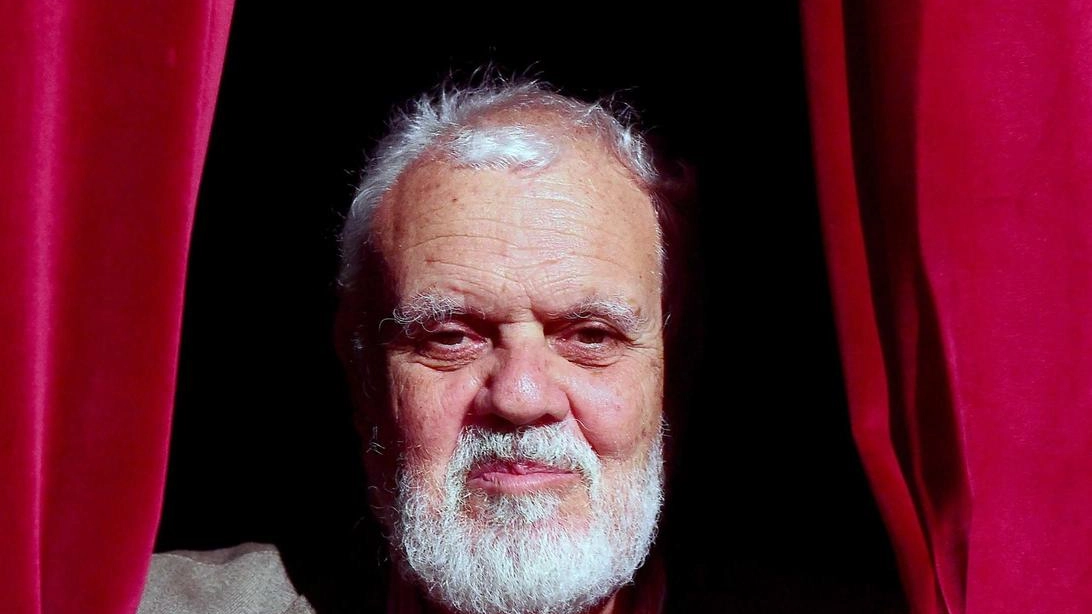Il regista Marco Tullio Giordana ha ricevuto il Pardo Speciale alla carriera al Locarno Film Festival 2024 e sarà al cinema Lux giovedì 5 settembre alle 21,15 Il regista Marco Tullio Giordana ha ricevuto il Pardo Speciale alla carriera al Locarno Film Festival 2024 e sarà al cinema Lux giovedì 5 settembre alle 21,15