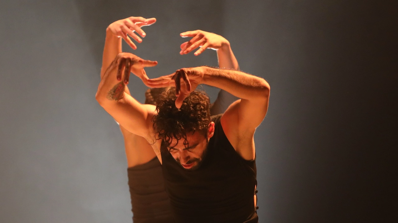 In scena Asmed/Balletto di Sardegna-Cagliari con “La danza dei servi muti” In scena Asmed/Balletto di Sardegna-Cagliari con “La danza dei servi muti”