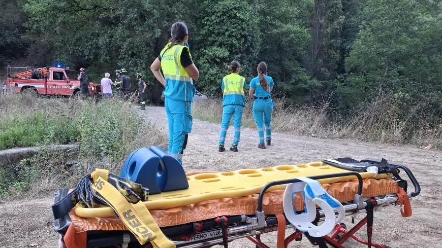 Cade dalla bici in zona impervia: scattano i soccorsi per un giovane Cade dalla bici in zona impervia: scattano i soccorsi per un giovane