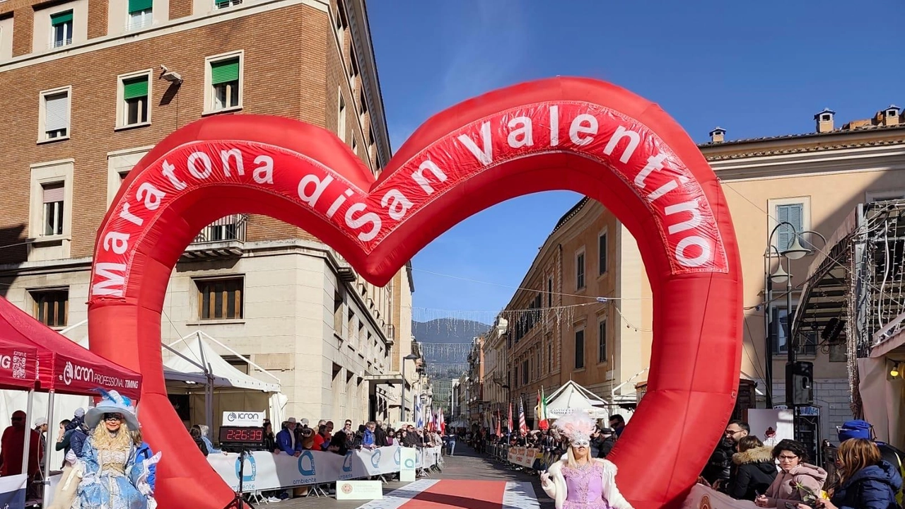 Il traguardo della Maratona di San Valentino 2025 Il traguardo della Maratona di San Valentino 2025