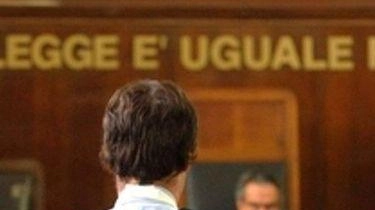 Condanna a due anni e due mesi. E’ questa la sentenza emessa dal giudice Marco Bilisari nei confronti di... Condanna a due anni e due mesi. E’ questa la sentenza emessa dal giudice Marco Bilisari nei confronti di...