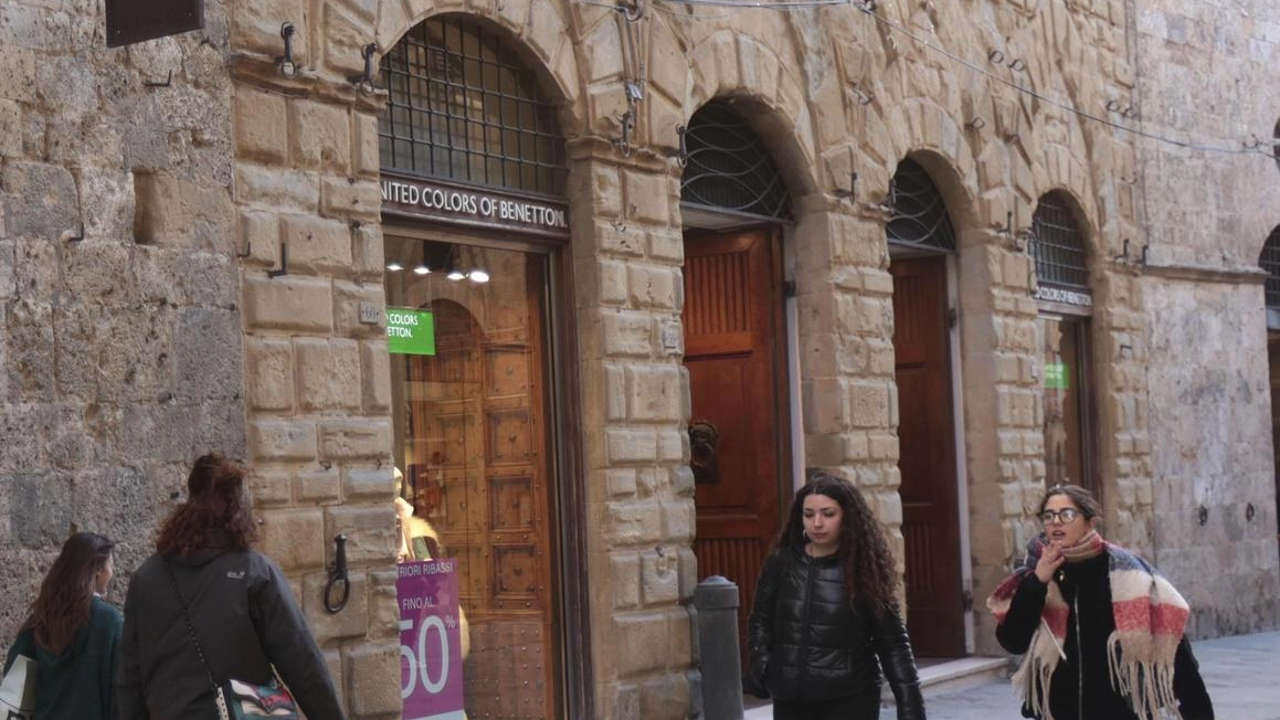 Siena balza al secondo posto nella classifica del Rapporto sul BenVivere di Avvenire, superando Bolzano. Prato e Bolzano scendono, mentre Trieste e Udine entrano nella top 10. Siena balza al secondo posto nella classifica del Rapporto sul BenVivere di Avvenire, superando Bolzano. Prato e Bolzano scendono, mentre Trieste e Udine entrano nella top 10.