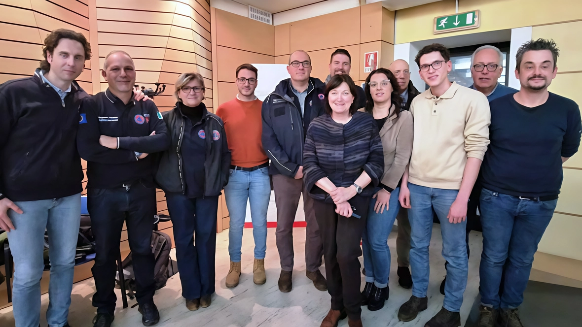 Utile e interessante incontro-confronto sulle direttive in materia di Protezione civile con i tecnici della Regione quello che si è... Utile e interessante incontro-confronto sulle direttive in materia di Protezione civile con i tecnici della Regione quello che si è...