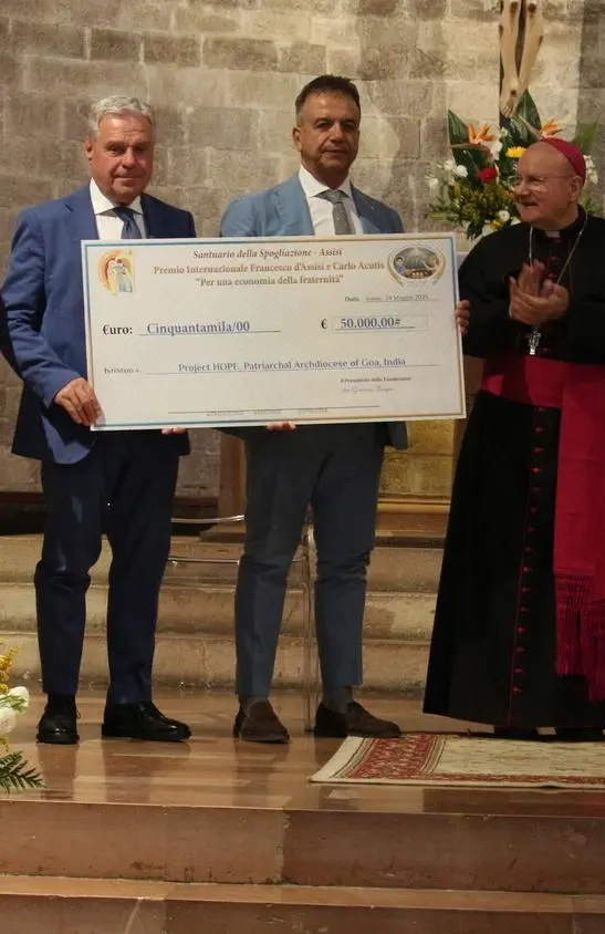 Al progetto Hope il premio ’Francesco e Acutis’
