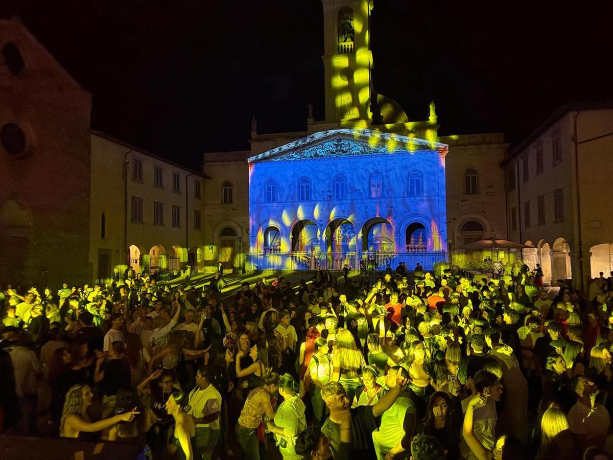 “Wannabe 2000 – La festa in piazza!”: un successo travolgente al Perdono 2025