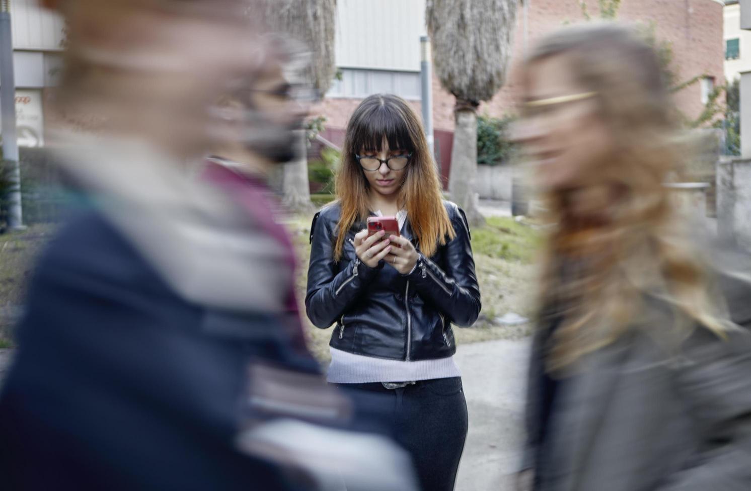 L’infanzia digitale . Sempre più problematico il rapporto tra i bambini e l’universo della rete L’infanzia digitale . Sempre più problematico il rapporto tra i bambini e l’universo della rete