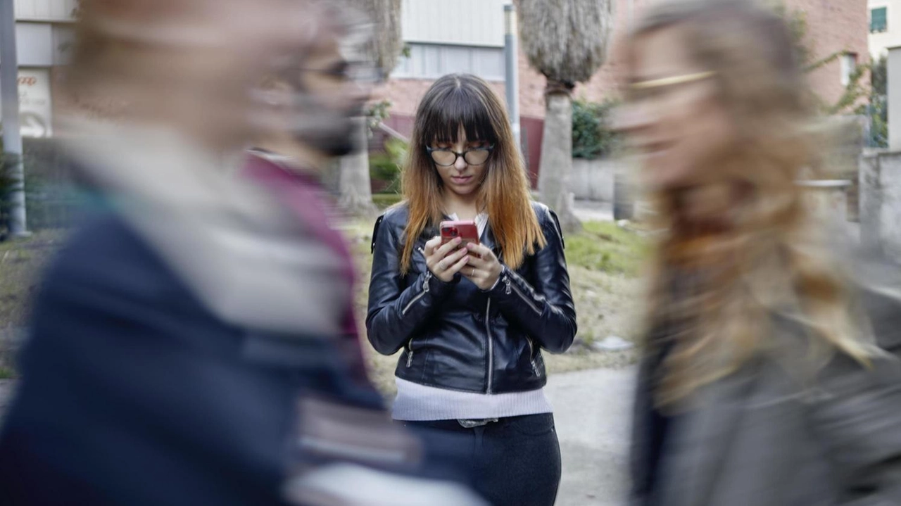 L’infanzia digitale . Sempre più problematico il rapporto tra i bambini e l’universo della rete