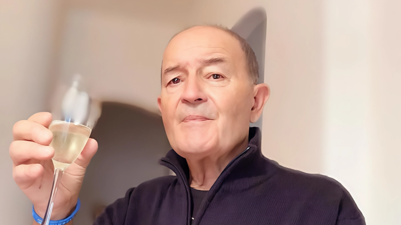 Se ne è andato a 81 anni Roberto Salvetti volto notissimo in città ed in particolare nel quartiere Vecchia Viareggio....