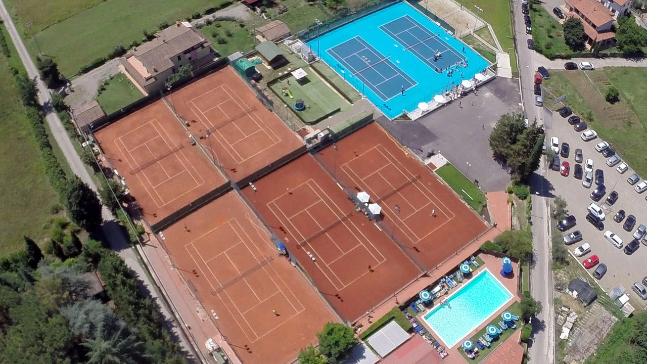 Junior Tennis Arezzo: un'estate di sport e divertimento Junior Tennis Arezzo: un'estate di sport e divertimento