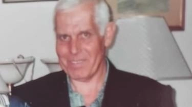 Mondo dello sport in lutto per la morte a 86 anni: era uno dei pilastri della Bocciofila Casa del Popolo di Colonnata . Mondo dello sport in lutto per la morte a 86 anni: era uno dei pilastri della Bocciofila Casa del Popolo di Colonnata .
