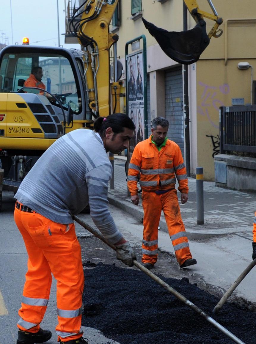 nella morsa dei disagi san felice chiede aiuto qui cantieri infiniti preoccupa la sicurezza