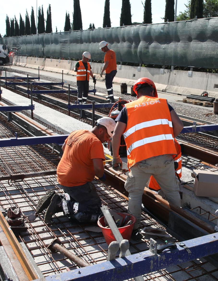 Autostrada gratuita. Quanto costa lo sconto: "Servono 20 milioni" Autostrada gratuita. Quanto costa lo sconto: "Servono 20 milioni"