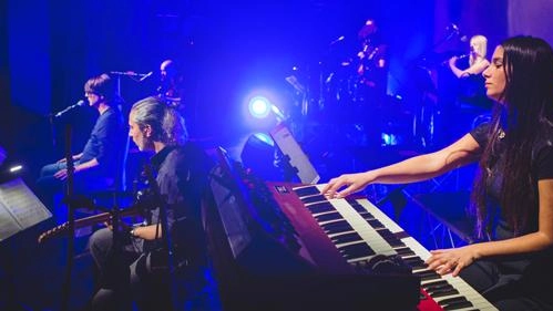 Una rassegna musicale unica in arrivo alla Città del Teatro, che da gennaio e fino al mese di aprile ospiterà... Una rassegna musicale unica in arrivo alla Città del Teatro, che da gennaio e fino al mese di aprile ospiterà...