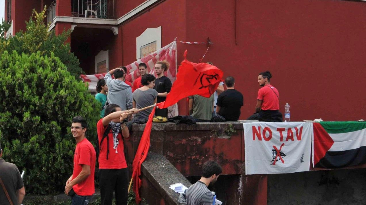 Dibattito oggi a Villa Schiff con i membri che stanno lottando contro lo sgombero Dibattito oggi a Villa Schiff con i membri che stanno lottando contro lo sgombero