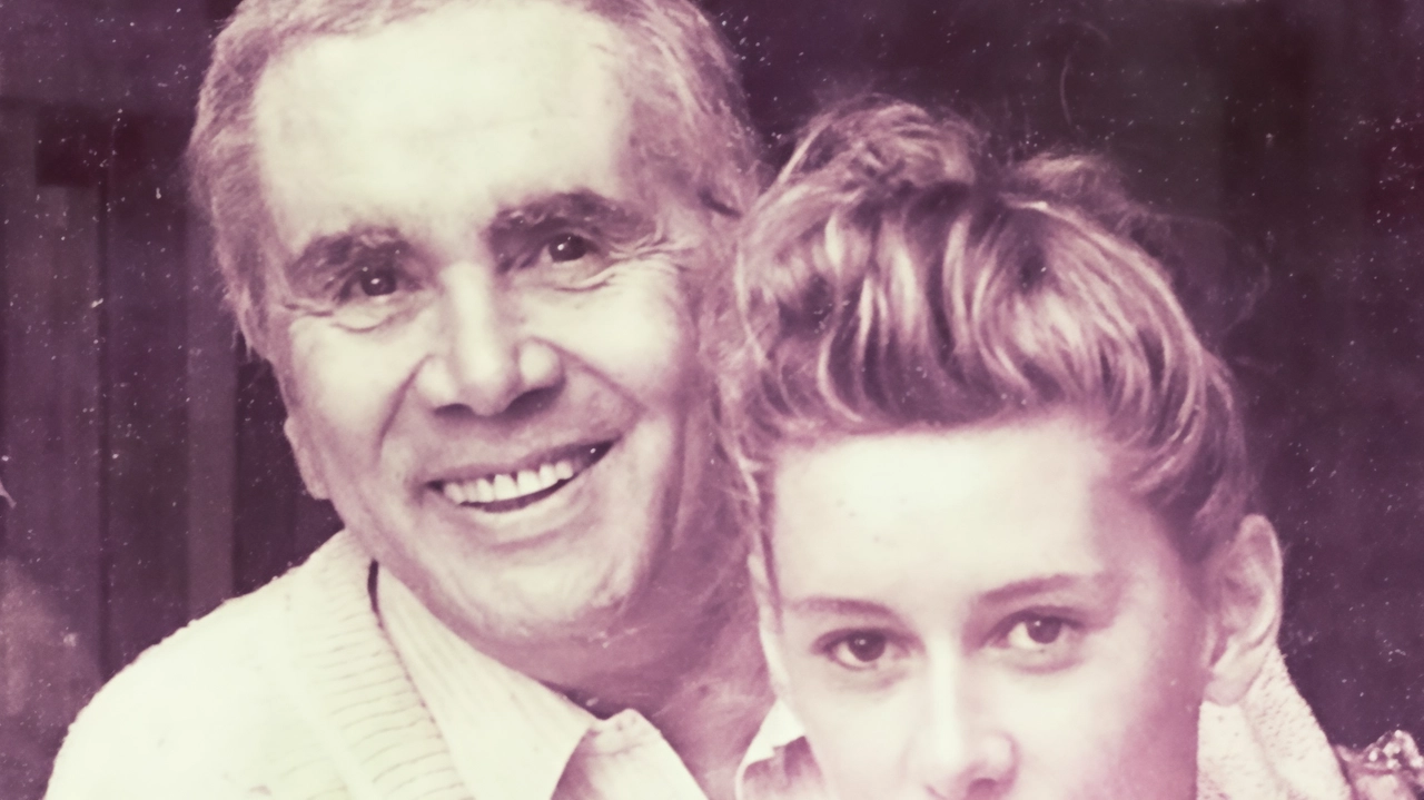 Il libro “Testa alta e avanti“ scritto dalla figlia del noto presentatore Enzo Tortora che fu arrestato in seguito a un clamoroso errore giudiziario