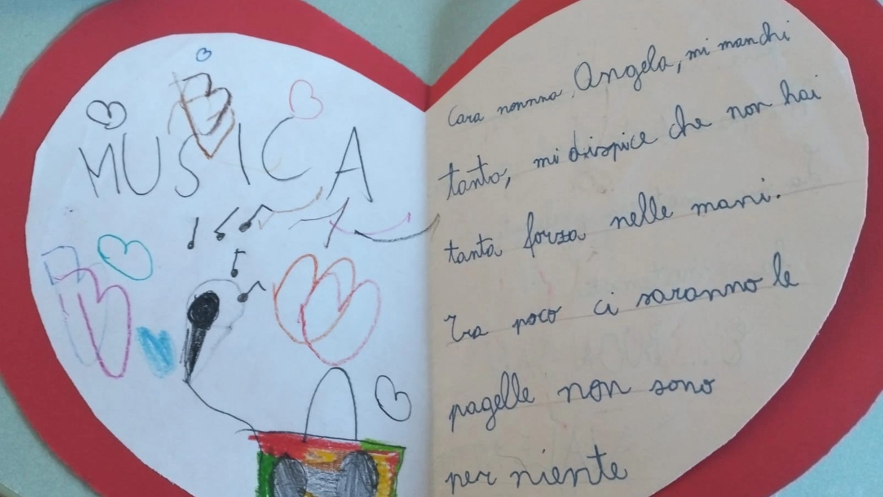 Una delle letterine Una delle letterine