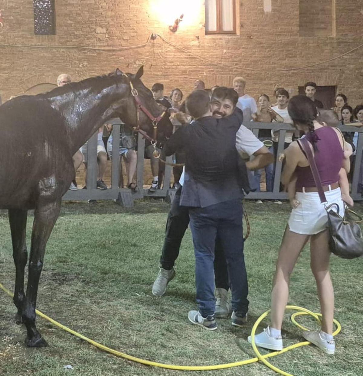 La moglie Federica: "Questa Carriera era la sua occasione"