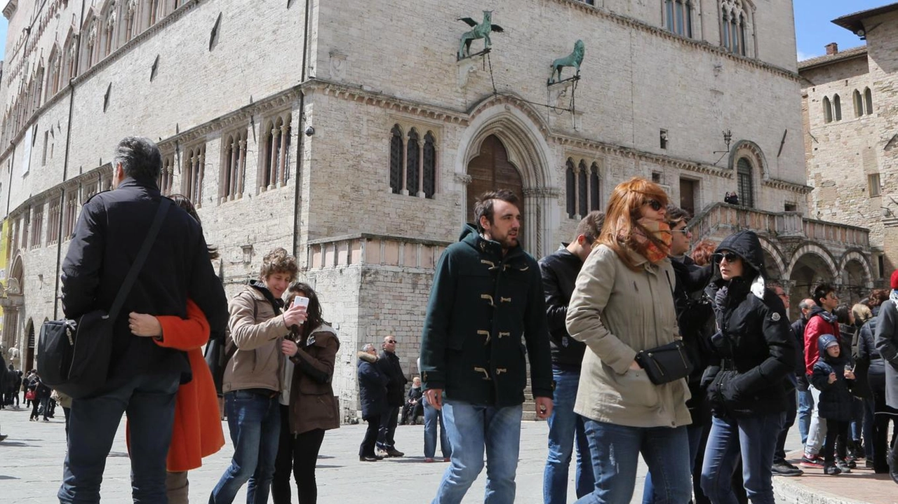 Approvato dalla Giunta il nuovo regolamento sull’uso delle sale di Palazzo dei Priori Approvato dalla Giunta il nuovo regolamento sull’uso delle sale di Palazzo dei Priori