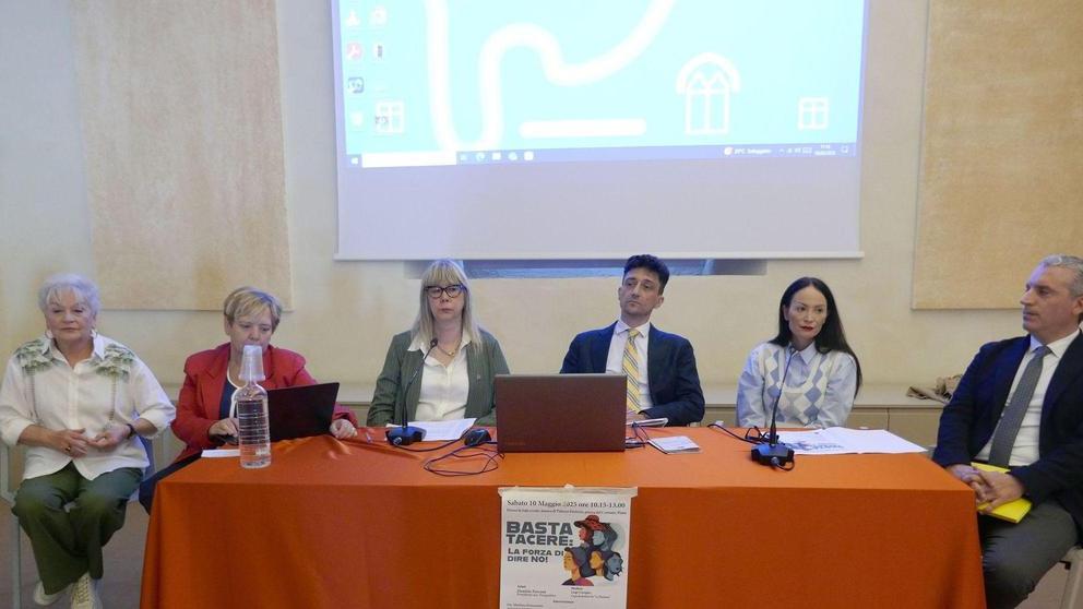 "Donne, basta perdonare se incombe il pericolo" "Donne, basta perdonare se incombe il pericolo"