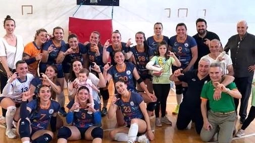 La festa del Progetto Volley Bottegone dopo il raggiungimento della salvezza La festa del Progetto Volley Bottegone dopo il raggiungimento della salvezza