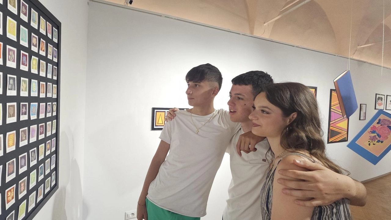 Parte dalla città di Jacopone, culla dell’arte contemporanea, un progetto nuovo, proposto dall’associazione ArtEX e mirato a introdurre la nuova... Parte dalla città di Jacopone, culla dell’arte contemporanea, un progetto nuovo, proposto dall’associazione ArtEX e mirato a introdurre la nuova...