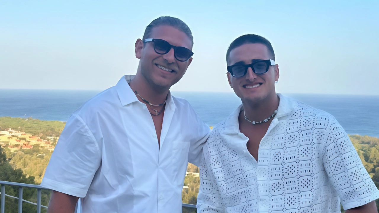 Luca Musetti (27 anni), sommelier. con un passato nel mondo del marmo, e il suo socio Jeanpierre Alieny (22anni) con esperienze nella ristorazione