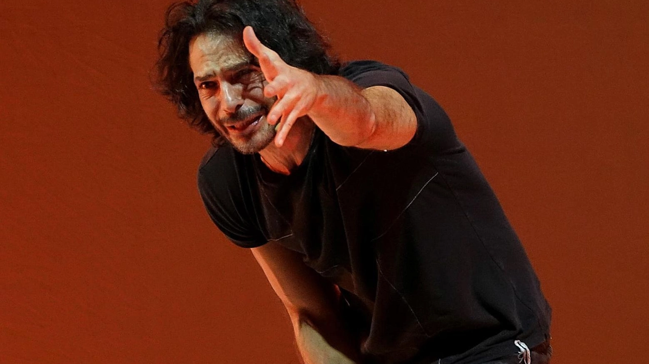 Il popolare attore umbro racconta la sua presenza al concerto “La musica del cinema italiano“, in scena sabato al Comunale di Todi Il popolare attore umbro racconta la sua presenza al concerto “La musica del cinema italiano“, in scena sabato al Comunale di Todi