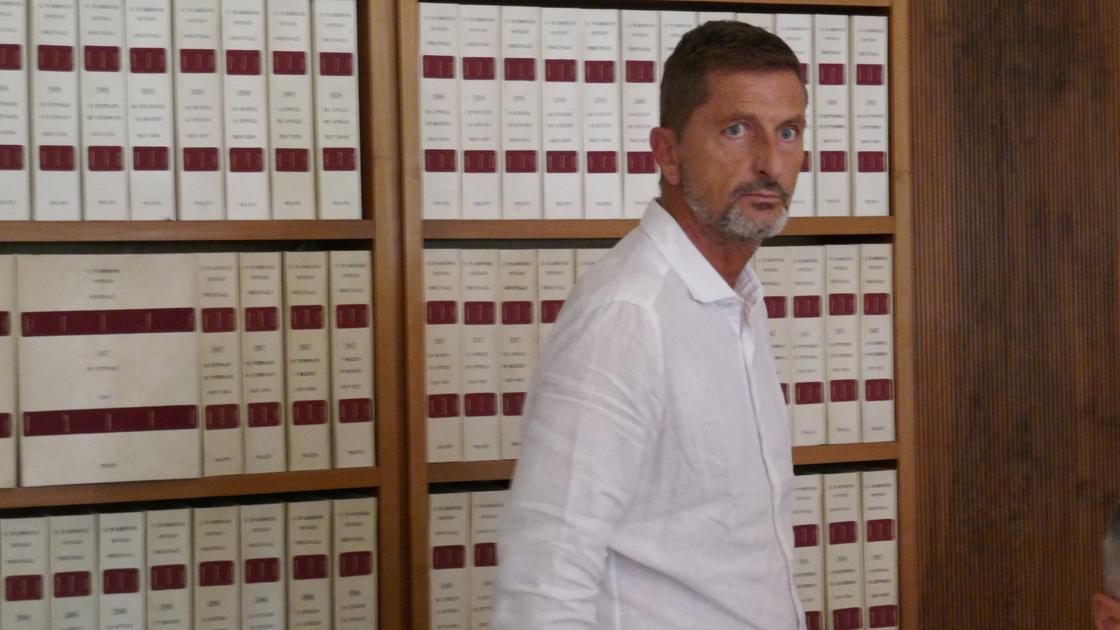 Prato, Toccafondi scende in campo: "Subito 100 mila euro". Ma serve raggiungere un milione Prato, Toccafondi scende in campo: "Subito 100 mila euro". Ma serve raggiungere un milione