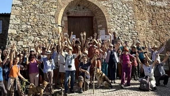 La prima giornata di trekking di Blu Etrusco che si è tenuta ieri a Murlo; questa mattina a partire dalle 9 la replica La prima giornata di trekking di Blu Etrusco che si è tenuta ieri a Murlo; questa mattina a partire dalle 9 la replica