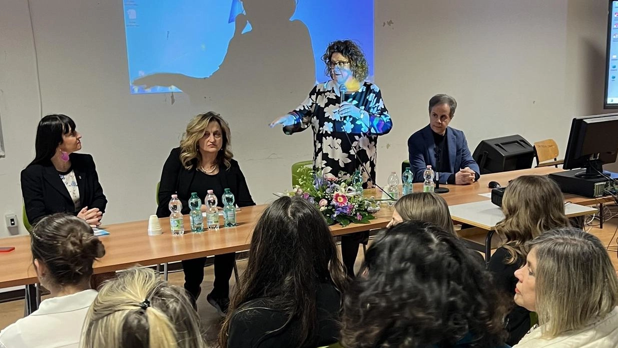 Uno degli incontri della ’Notte del liceo’ a Foligno