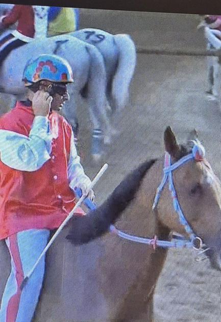 Asti, zampata di Atzeni. Vince con il suo cavallo: "Ho giocato tutte le carte" Asti, zampata di Atzeni. Vince con il suo cavallo: "Ho giocato tutte le carte"