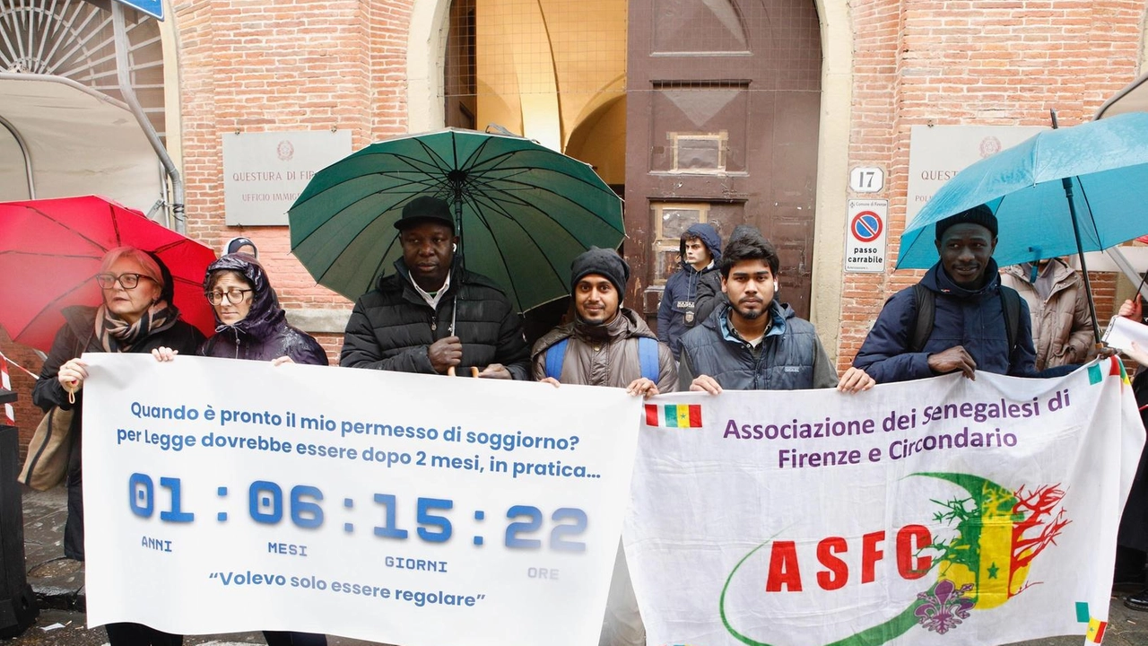 La manifestazione di ieri mattina in via della Fortezza La manifestazione di ieri mattina in via della Fortezza