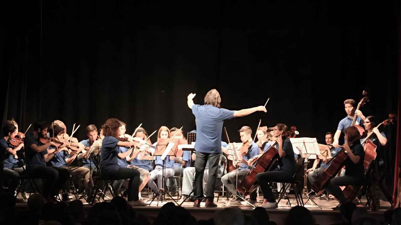 La scuola di musica del Trasimeno celebra i 40 anni. Domani. concerto alla Rocca di. Castiglione del Lago La scuola di musica del Trasimeno celebra i 40 anni. Domani. concerto alla Rocca di. Castiglione del Lago