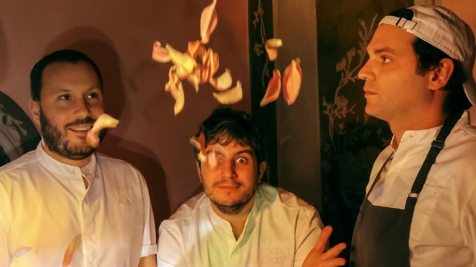 I tre soci del ristorante Il Giglio a Lucca. Il ristorante ha deciso di restituire la stella Michelin I tre soci del ristorante Il Giglio a Lucca. Il ristorante ha deciso di restituire la stella Michelin