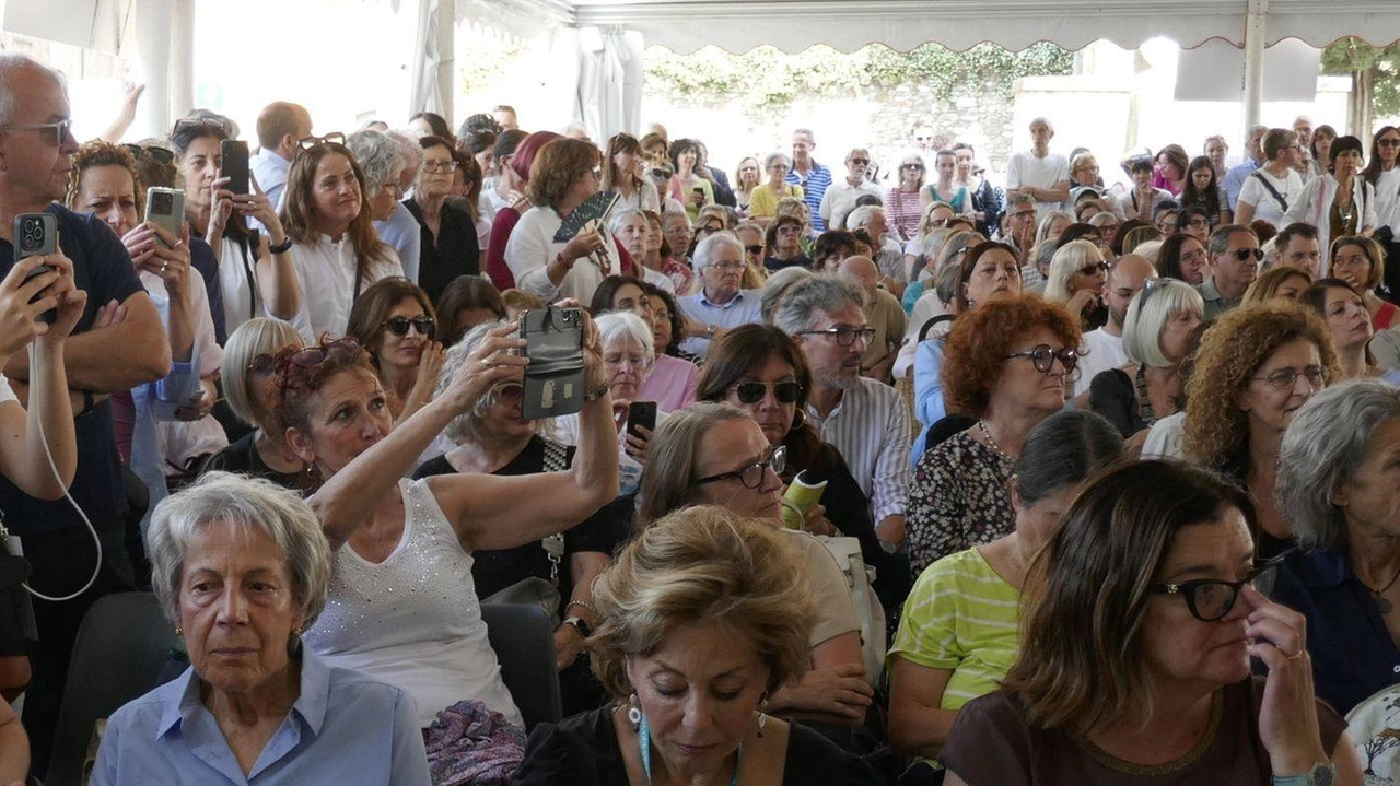 Piazza Santa Maria delle Carceri è stata uno dei luoghi in cui si sono svolti. gli incontri della prima edizione del festival Piazza Santa Maria delle Carceri è stata uno dei luoghi in cui si sono svolti. gli incontri della prima edizione del festival