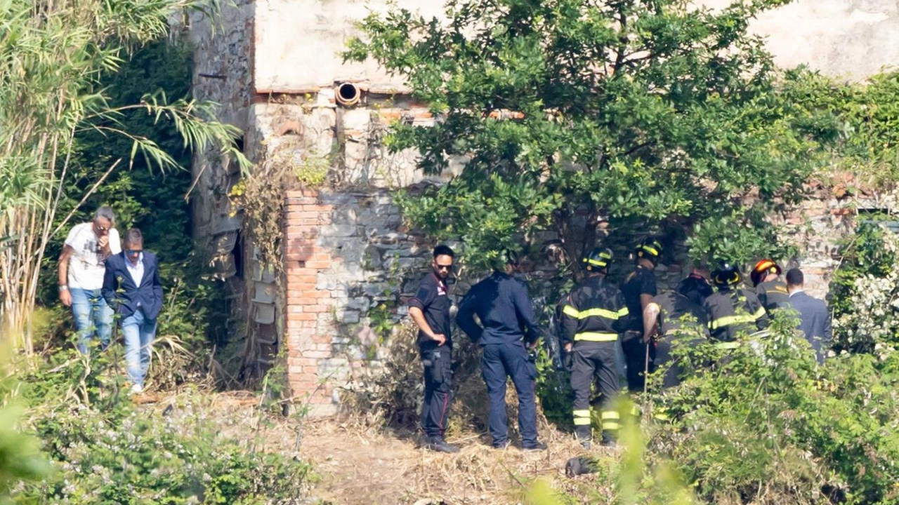 Al casolare degli orrori. Sopralluogo preliminare. Sul posto il procuratore