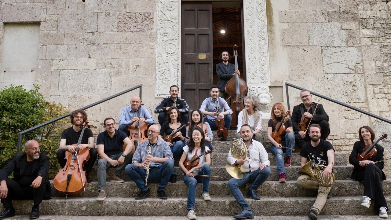 Il tenore Gianluca Terranova racconta il format dell’opera in versione “pocket“. Debutto domani al Morlacchi, repliche a Orvieto e Todi Il tenore Gianluca Terranova racconta il format dell’opera in versione “pocket“. Debutto domani al Morlacchi, repliche a Orvieto e Todi