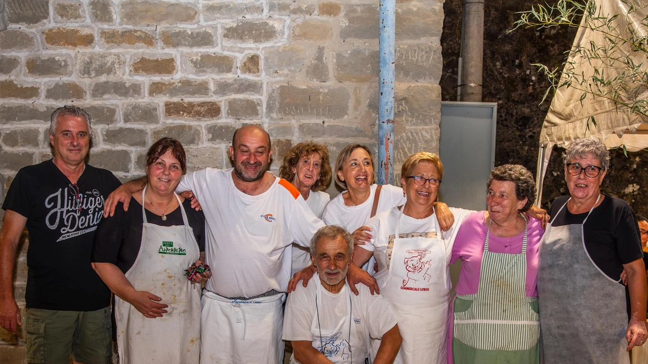 La brigata di cucina di San Godenzo: quest’anno c’è anche il gran pranzo ferragostano La brigata di cucina di San Godenzo: quest’anno c’è anche il gran pranzo ferragostano