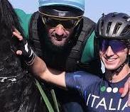 https://www.lanazione.it/image-service/view/acePublic/alias/contentid/MTE0MzEzNWItZDJiZS00/0/messaggero-dello-sport-marsili-e-premio-mangia.jpeg