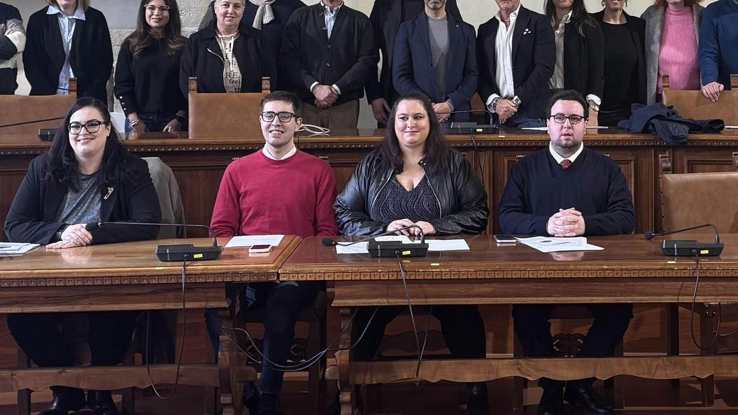 Il progetto "Guida per un giorno" arriva in centro con "Ci si vede in piazza - la famiglia Vitelli in... Il progetto "Guida per un giorno" arriva in centro con "Ci si vede in piazza - la famiglia Vitelli in...