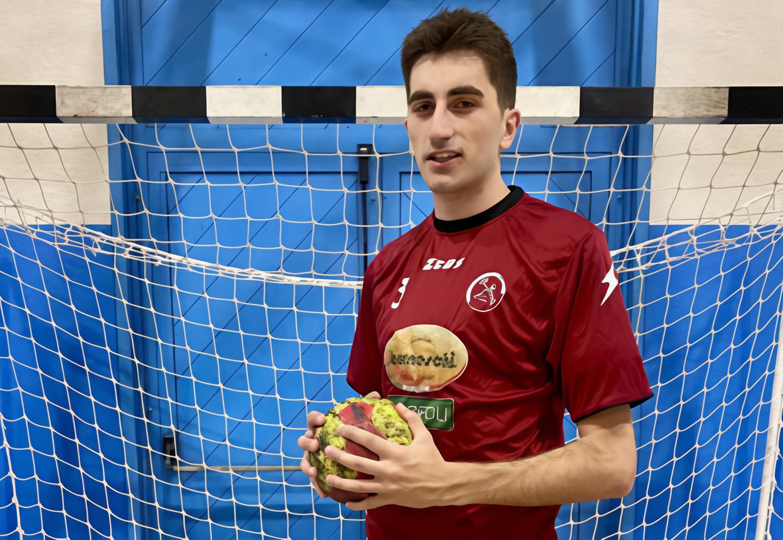 gabriele messeri talento della pallamano di arezzo brilla in serie b
