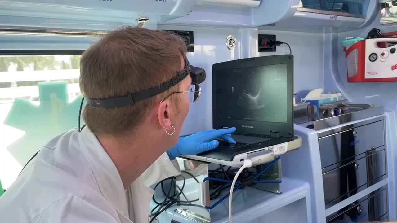 Pisa, arriva l’ambulanza del futuro: “Diagnosi via internet mentre suona la sirena”