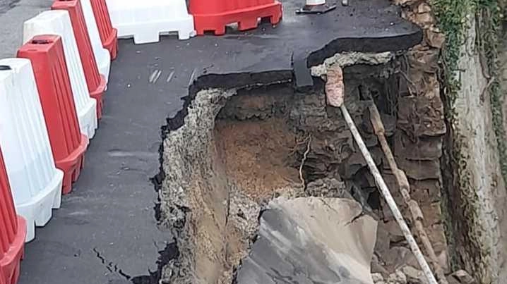 Per la sistemazione della frana a San Lorenzo avvenuta un anno fa sulla Sp3 Mammianese serviranno mesi di lavori per cui la Provincia ha ricevuto un finanziamento ministeriale di 635mila euro Per la sistemazione della frana a San Lorenzo avvenuta un anno fa sulla Sp3 Mammianese serviranno mesi di lavori per cui la Provincia ha ricevuto un finanziamento ministeriale di 635mila euro