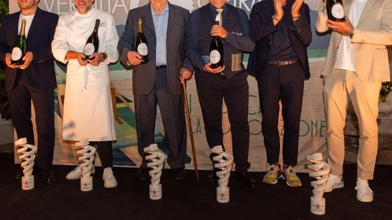 Gli chef premiati al «Paradis Agricole» in via Bugneta al termine del tradizionale evento Versilia Gourmet dedicato alle eccellenze gastronomiche Gli chef premiati al «Paradis Agricole» in via Bugneta al termine del tradizionale evento Versilia Gourmet dedicato alle eccellenze gastronomiche