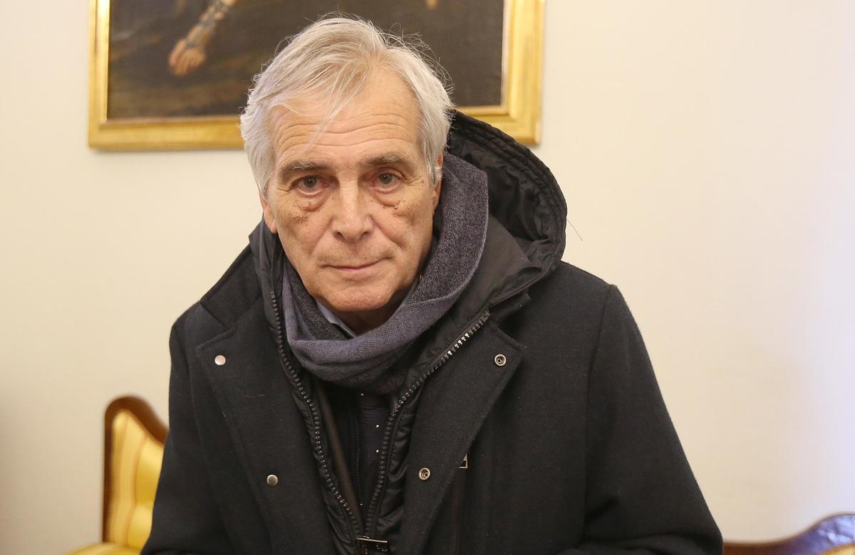 https://www.lanazione.it/image-service/view/acePublic/alias/contentid/MTE3MDJlM2ItZDM0ZC00/0/luigi-vagaggini-e-morto-all-eta-di-74-anni-foto-di-pietro.jpeg?f=1.91:1&w=1200